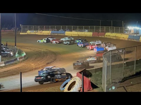 8/20/2022 Thunder Bomber Cherokee Speedway - dirt track racing video image