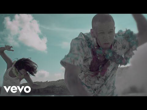 Calle 13 - Muerte En Hawaii (Video) - UCxfC3u6sFXzbeB9OkoEc_uA