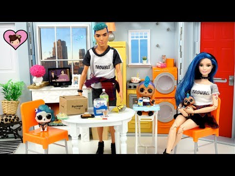 LOL Punk Boi Family Moves into the Barbie Dollhouse - Custom Barbie DIY & Rement Toys - UCXodGGoCUuMgLFoTf42OgIw