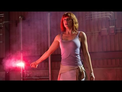 Bryce Dallas Howard Explains Her Jurassic World Footwear Choice - UCKy1dAqELo0zrOtPkf0eTMw