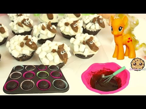 Baking Chocolate & Marshmallow Lambs Cupcakes For My Little Pony AppleJack - Cookieswirlc - UCelMeixAOTs2OQAAi9wU8-g