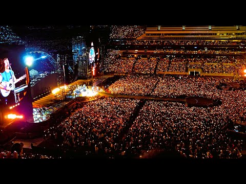 Coldplay - Yellow - Live in Hong Kong - Music of the Spheres World Tour 12 Apr 2025  #coldplay