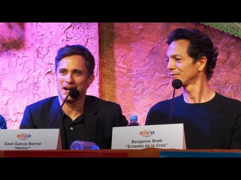 Disney-Pixar's "Coco" press conference with Gael Garcia Bernal, Benjamin Bratt, Edward James Olmos - UCYdNtGaJkrtn04tmsmRrWlw