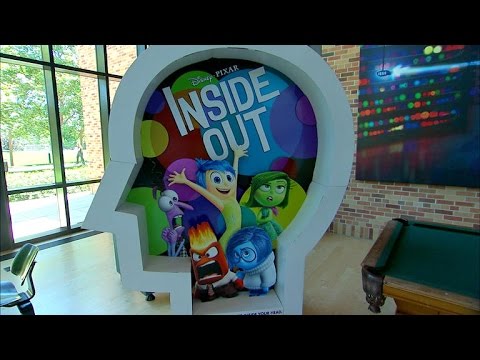 CNET News - Inside the Dolby Cinema technology of Pixar's 'Inside Out' - UCOmcA3f_RrH6b9NmcNa4tdg