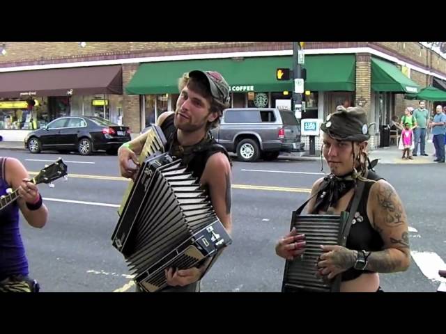 Folk Music in Portland, Oregon