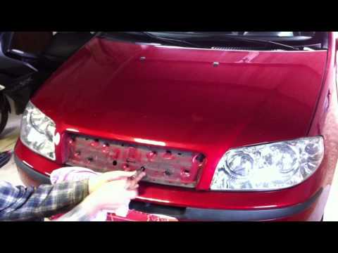 Come aprire cofano motore Punto - Lettera43