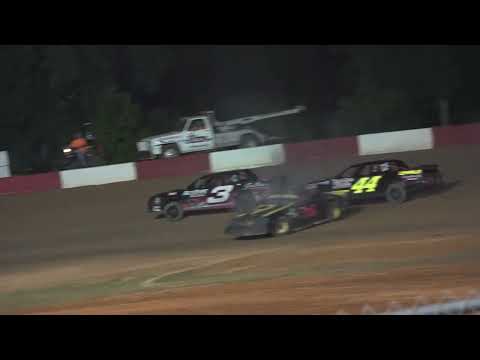 05/21/22 Road Warrior B Main - small fire under a car - dirt track racing video image