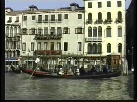 Venice 98C gondola 1 - UCvW8JzztV3k3W8tohjSNRlw