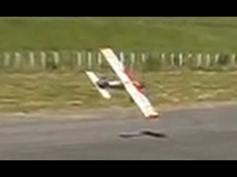 Flying RC planes in a gale-force wind - UCQ2sg7vS7JkxKwtZuFZzn-g