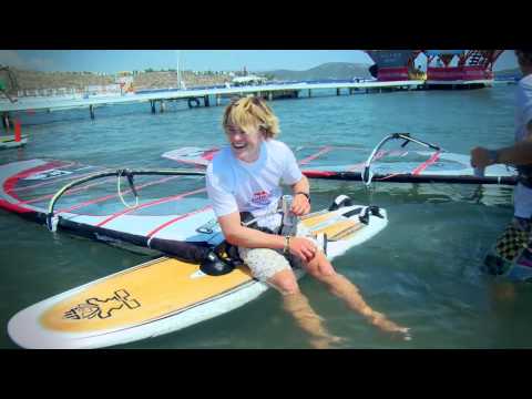 Windsurfing in Istanbul - Red Bull Prince of Islands - Turkey - UCblfuW_4rakIf2h6aqANefA