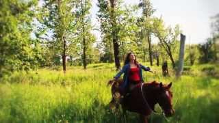 "Be Free" (Derek Clegg) - Horse Music Video