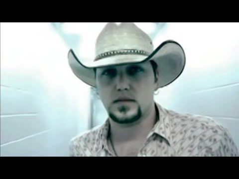 Jason Aldean - She's Country (Official Video) - UCy5QKpDQC-H3z82Bw6EVFfg