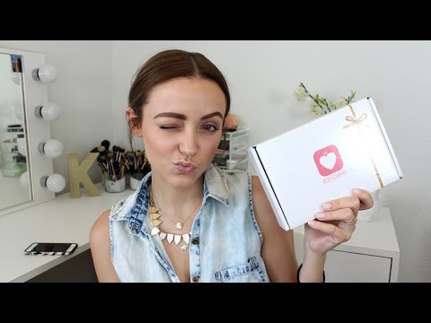 April Boxycharm Unboxing | 2015 - UC8v4vz_n2rys6Yxpj8LuOBA