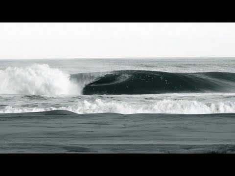 SURFER - Skeleton Bay - UCKo-NbWOxnxBnU41b-AoKeA