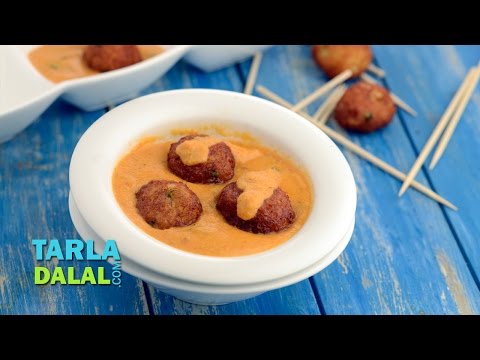 Potato Koftas in Makhani Gravy by Tarla Dalal - UCYRRwNWXxCKFaVjFuXo1I8Q