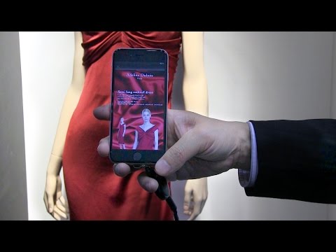 Smartphone optical data communication technology from Panasonic #DigInfo - UCOHoBDJhP2cpYAI8YKroFbA