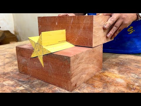 The Symbol The Vietnamese Flag That The Craftsman Inspired Into The Wood Create Wonderful Masterpiec