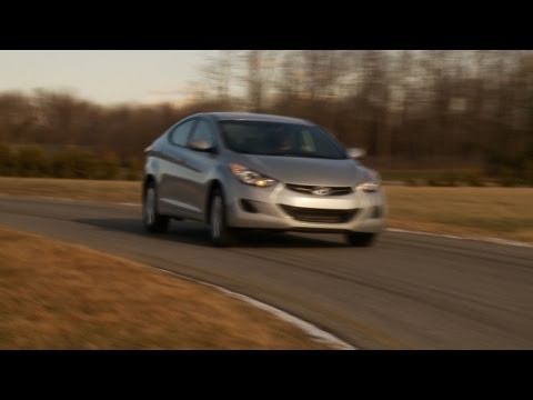 2011 Hyundai Elantra first look | Consumer Reports - UCOClvgLYa7g75eIaTdwj_vg