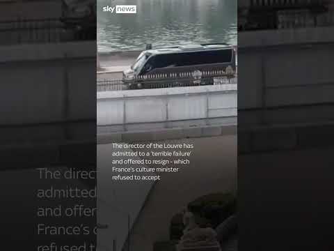 Moment thieves escape Louvre in jewel heist
