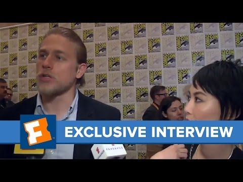 Charlie Hunnam and Rinko Kikuchi Exclusive Interview | Comic Con | FandangoMovies - UCMawOL0n6QekxpuVanT_KRA