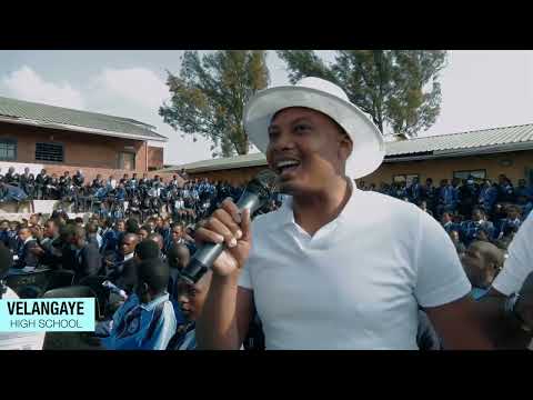 Khuzani visit at Velangaye high school