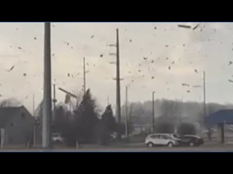TORNADO CAUGHT ON CAMERA