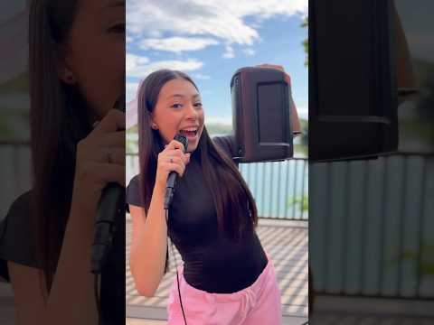 Quando minha amiga não quer cantar  #humor #comedy #funny