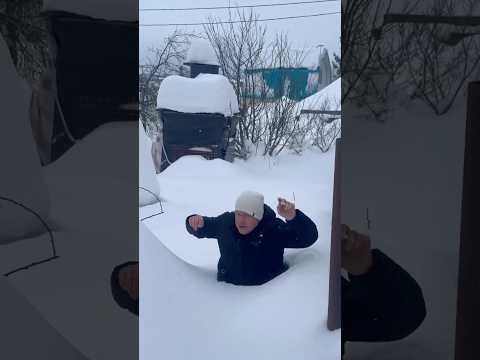 70 тысяч за 4 часа уборки снега, сэкономил на новой теплице #snow #snowman #зима #winter #snowfall