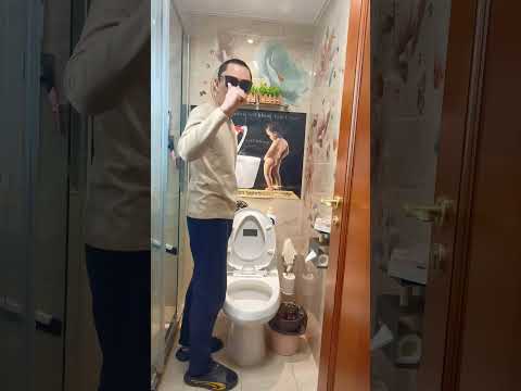 New Year, new office experience: Say goodbye to dirty toilet seats!