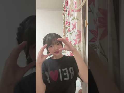 【れいら】修学旅行はこの髪型で行きました🚗 ³₃TシャツはREIRAでーす🫨💕 #れのれらtv #れいら #修学旅行 #髪型  #tiktok #shorts