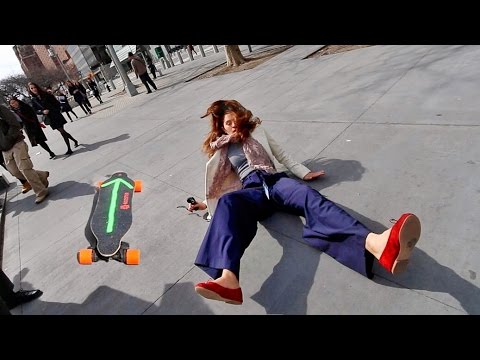 SHE FLEW OFF THE BOOSTED BOARD!! - UCtinbF-Q-fVthA0qrFQTgXQ