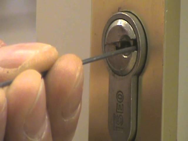How to Unlock Your Door Lock with a Key