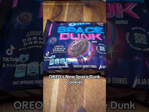 Oreo’s new Space Dunk cookies #oreo #cookies #snacks #space