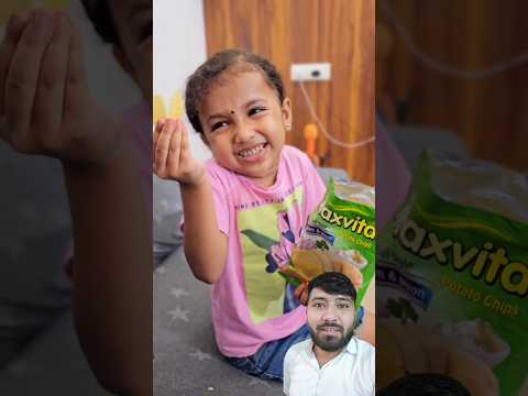 Cat 😺 Nikal Aayi 😅🤣 #shorts #funny #cat #cute #comedy #shortsvideo