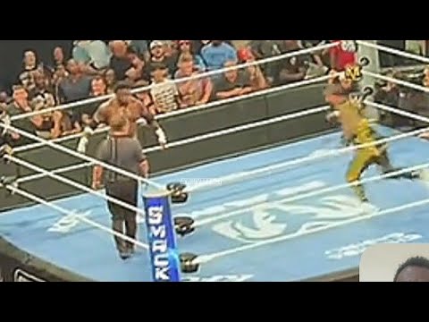 Jimmy Uso pin Royce Keys on <strong>WWE</strong> <strong>SMACKDOWN</strong>