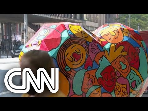 Exposição traz corações para as ruas de São Paulo | JORNAL DA CNN