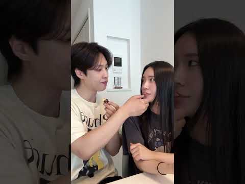 韓国人夫の前でわざと唇にクリームをつけてみたらwww #shorts