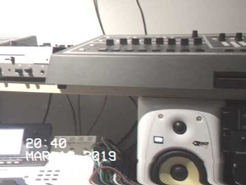 Dan Morze making the ‘Ryler Smith - Peace (Instrumental)’ on SP1200