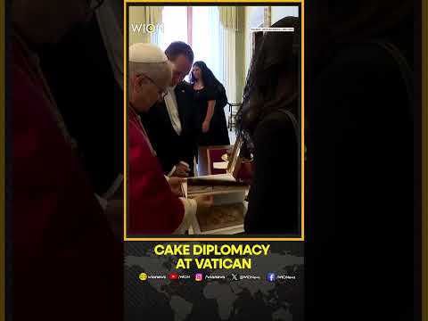 Trump's Vatican Envoy Gifts Cake to Pope Leo | WION SHORTS