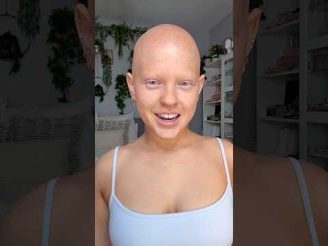 👩🏼‍🦰🫶🏻