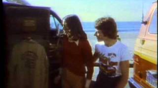 The Van (1977) - Attending a van show