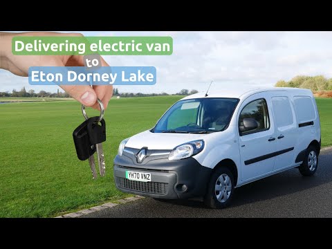 Delivering a Renault Kangoo ZE33 electric van do its new owner
