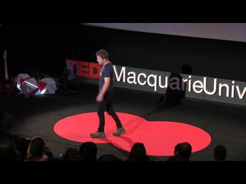 Understanding evolution: Michael Gillings at TEDxMacquarieUniversity - UCsT0YIqwnpJCM-mx7-gSA4Q