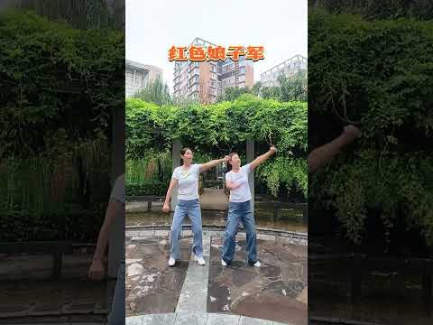 红色娘子军,一个响亮的名子,一种无畏的精神#雨后小区一角DOU+小助手