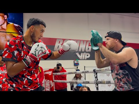 DAVID BENAVIDEZ SHOWS MORRELL SPEED & POWER ON MITTS FOR MEDIA WORKOUT; MEXICAN MONSTER IN HIS PRIME