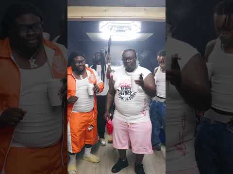 Peach this one going crazy.