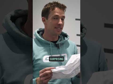 We can think of a loooong list of things better than Mark’s hairy legs, actually 🙈