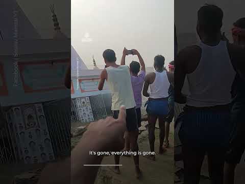 Indian temple collapses into Ganges as riverbank erodes