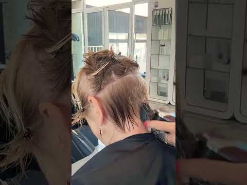 Short layer haircut #haircut #hair #hairstyle #short #video #blowup #videos #viral #viralshorts