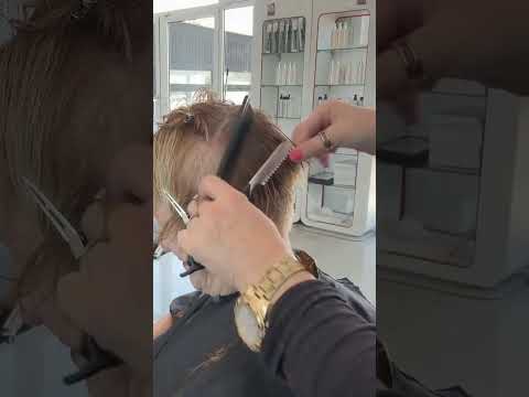 Layer short haircut #haircut #hair #hairstyle #layerup #pixiehaircut #short #video #blowup #usa